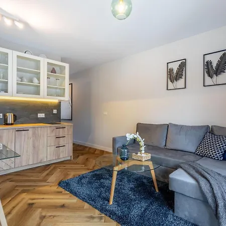 Invest Park A14 Baseny, Sauny, Silownia Apartment