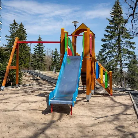 Invest Park A14 Baseny, Sauny, Silownia 스클라르스카포렘바