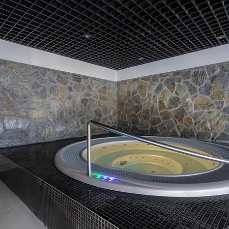 Invest Park A14 Baseny, Sauny, Silownia Schreiberhau