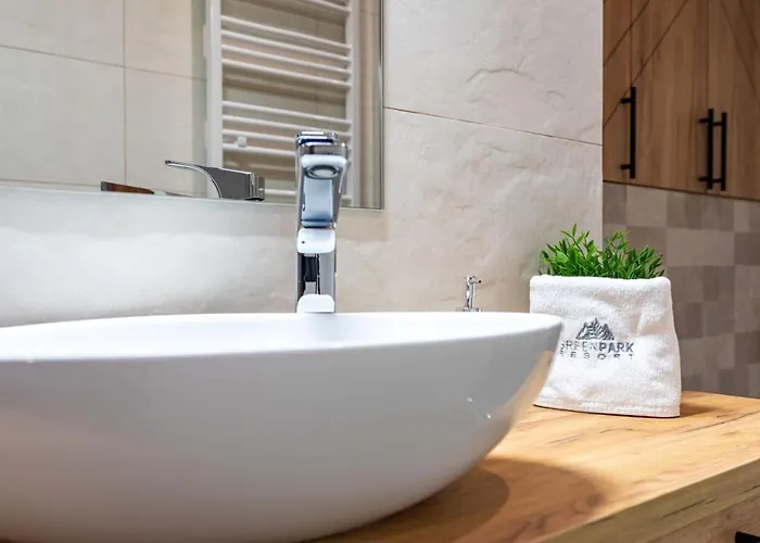 Invest Park A14 Baseny, Sauny, Silownia * Szklarska Poręba